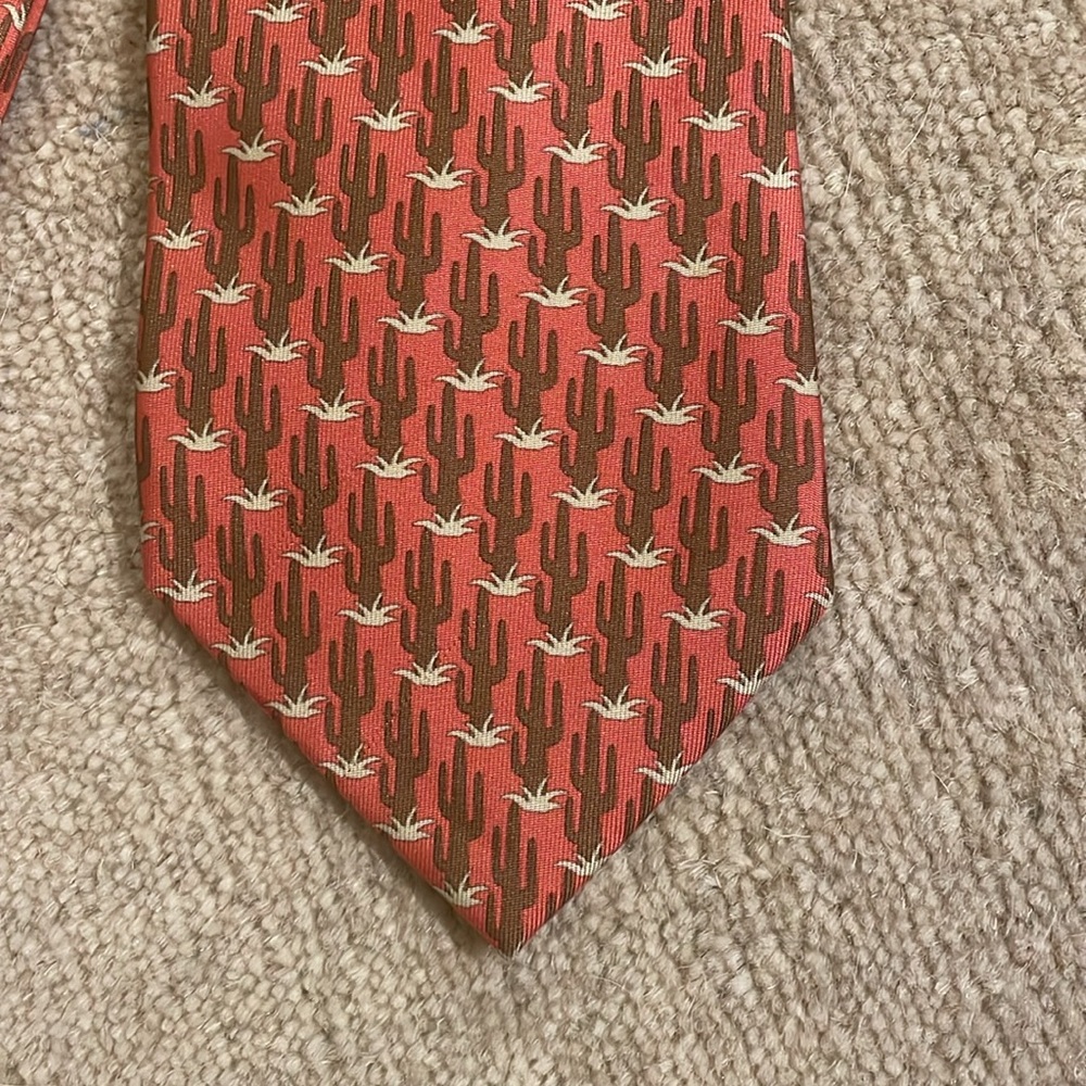 Gucci cactus necktie 👔🌵